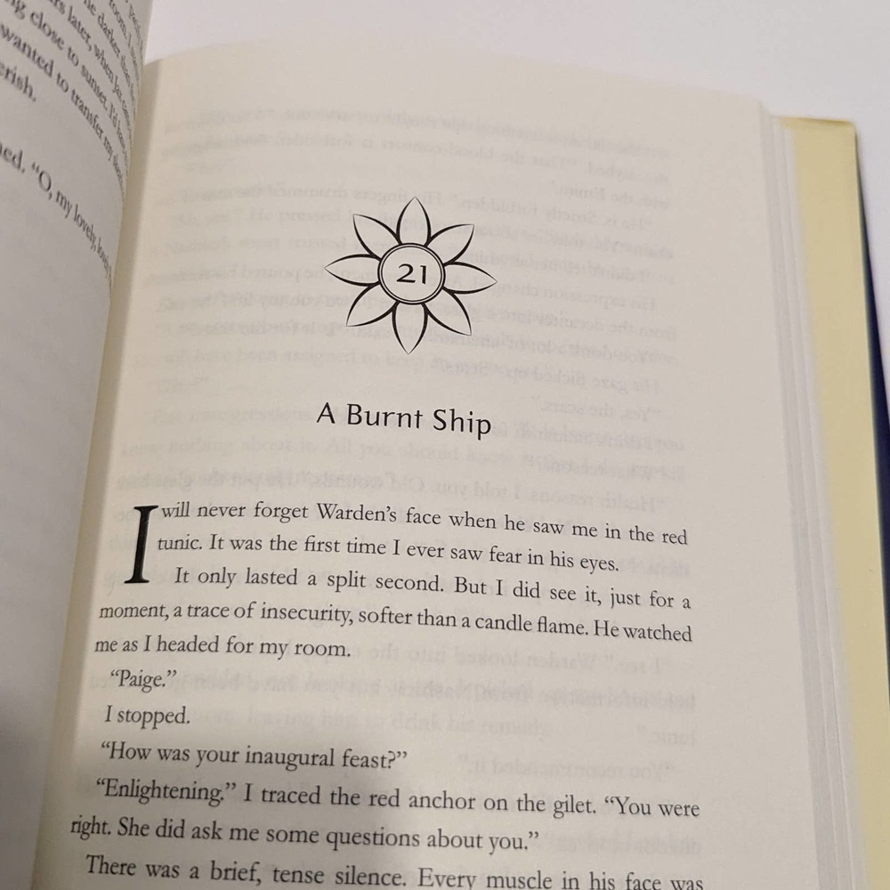 The Bone Season (2013, Hardcover) – Samantha Shannon [Dystopian, Fantasy] - Picture 6 of 9